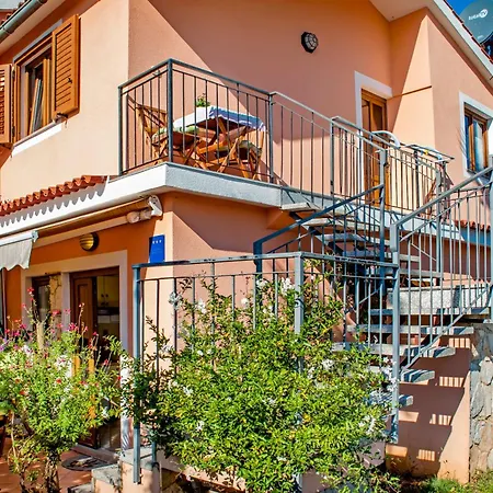 Josip 2304 Apartman