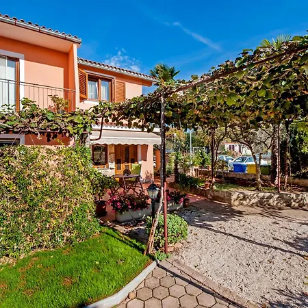 Apartman Josip 2304 *