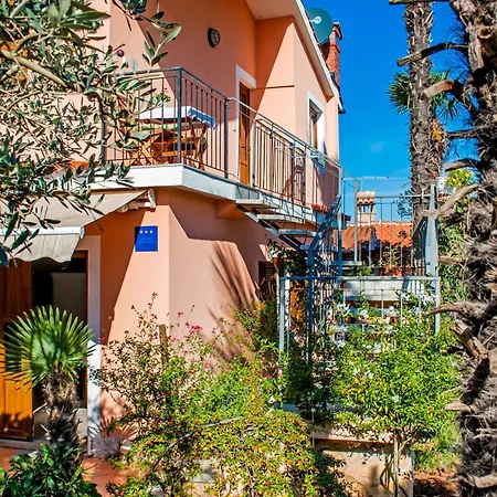 Josip 2304 Apartman
