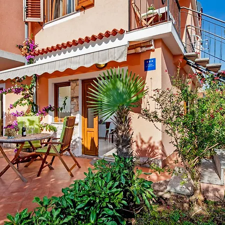 Josip 2304 Apartman